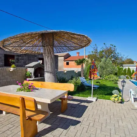 Holiday home Perla Klaudio
