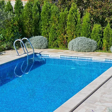 Holiday home Perla Klaudio Muntrilj