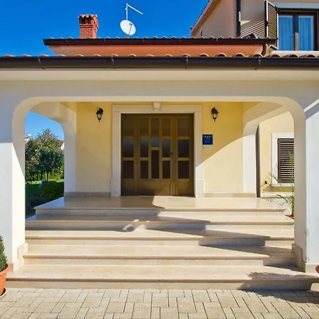 Holiday home Perla Klaudio *